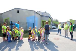 EVROPSKI TEDEN MOBILNOSTI POHOD Z OTROKI  01 FOTO ARHIV VRTCA